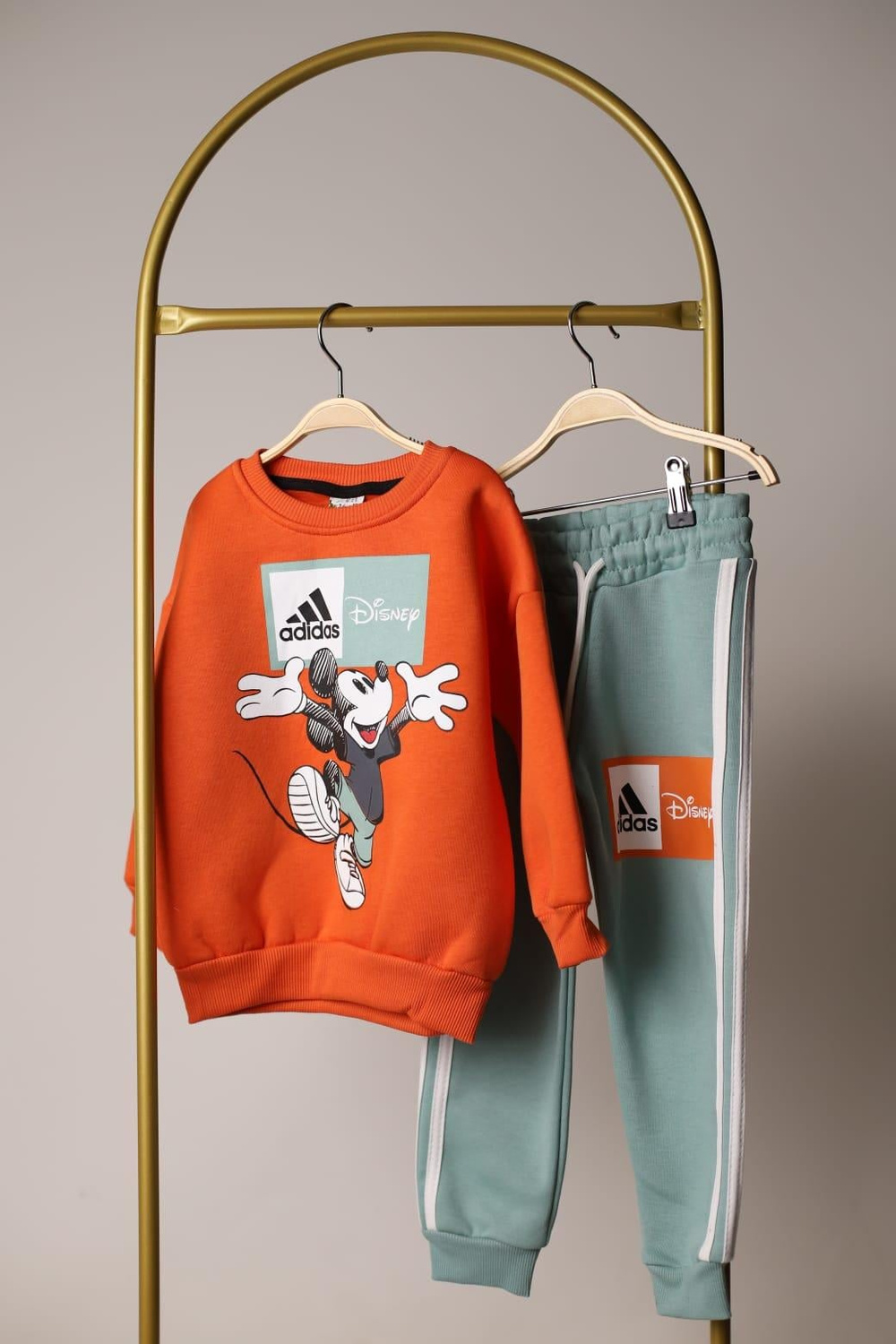 Sporcu Mickey Logo Detaylı Eşofman Takımı