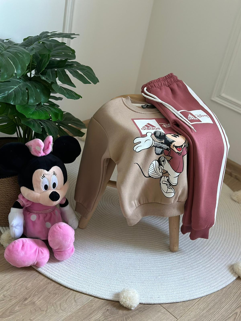 Sporcu Mickey Logo Detaylı Eşofman Takımı