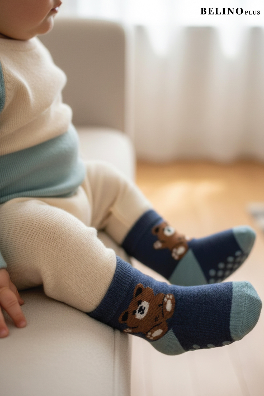 Taban Altı Kaydırmaz Erkek Bebek Çorabı 3 Lü Kutuda