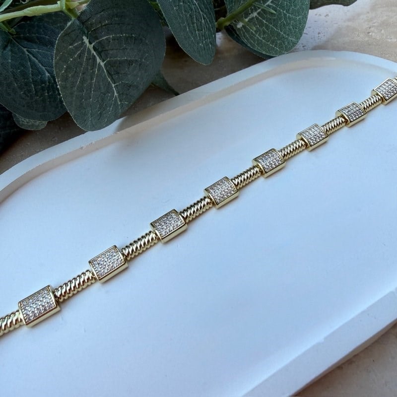14K Altın Kaplama Kare Taş Detaylı Boğumlu Silindir Bileklik (17+2 cm)