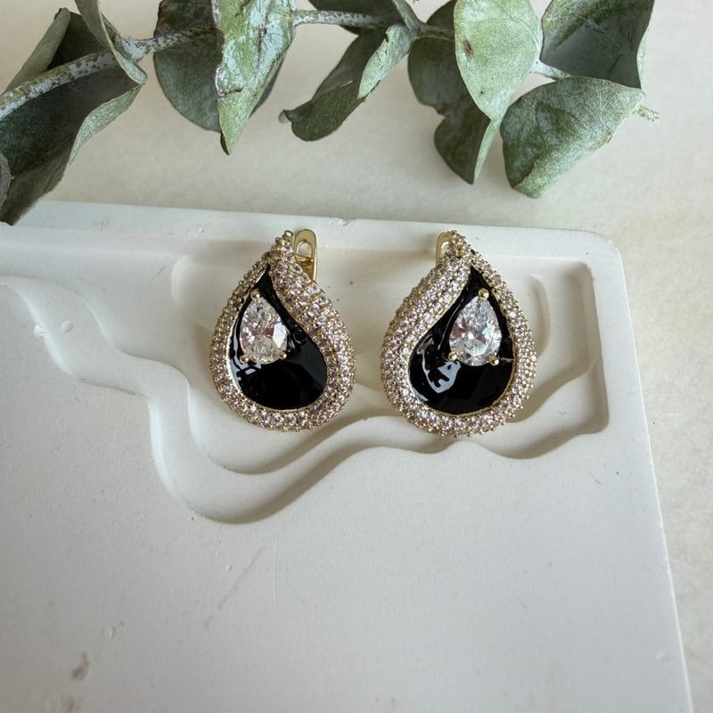 14K Özel Seri Damla Model Şık Küpe (Siyah)