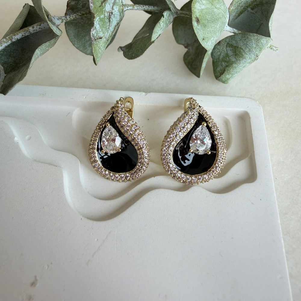 14K Özel Seri Damla Model Şık Küpe (Siyah)