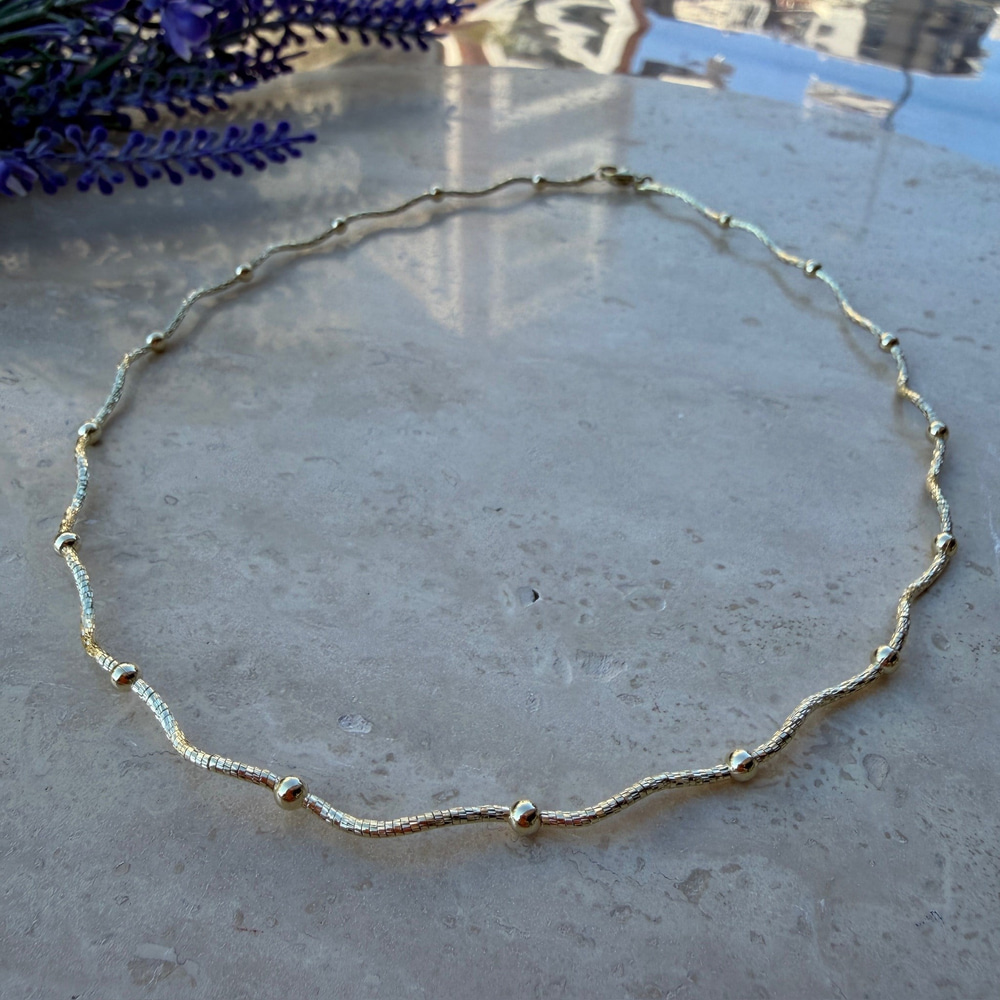 14K Özel Seri Kıvrımlı Top Detaylı Yumuşak Choker