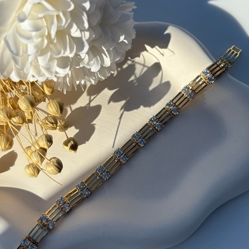 14K Özel Seri Zirkon Taşlı Çizgi Bileklik (17+2 cm)