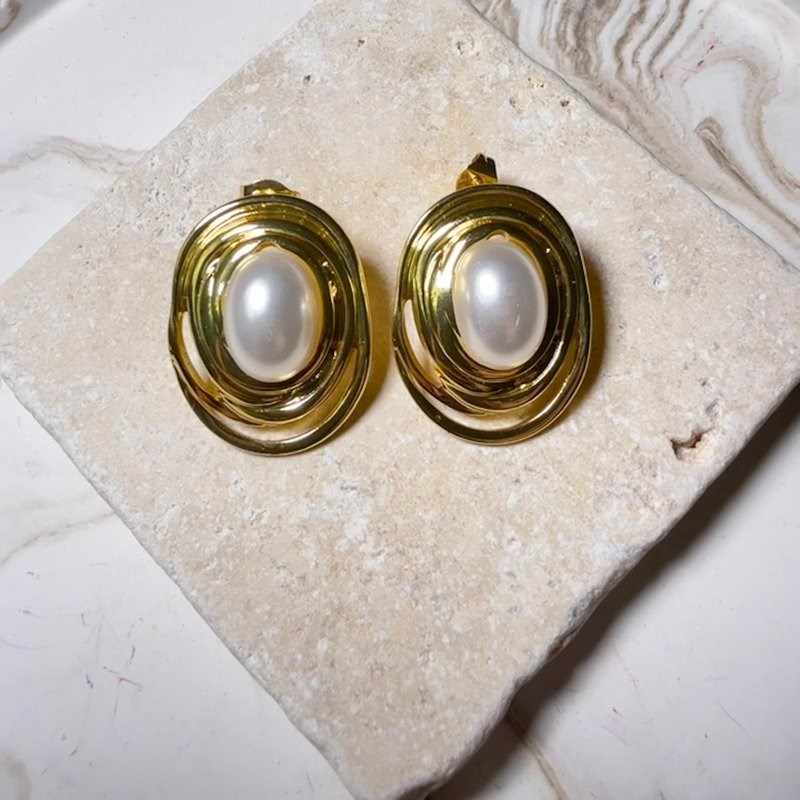Çelik İncili Oval Gold Küpe