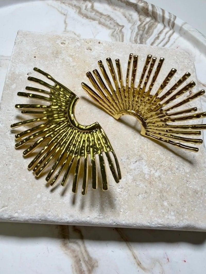 Çelik Saçak Model Şık Gold Küpe