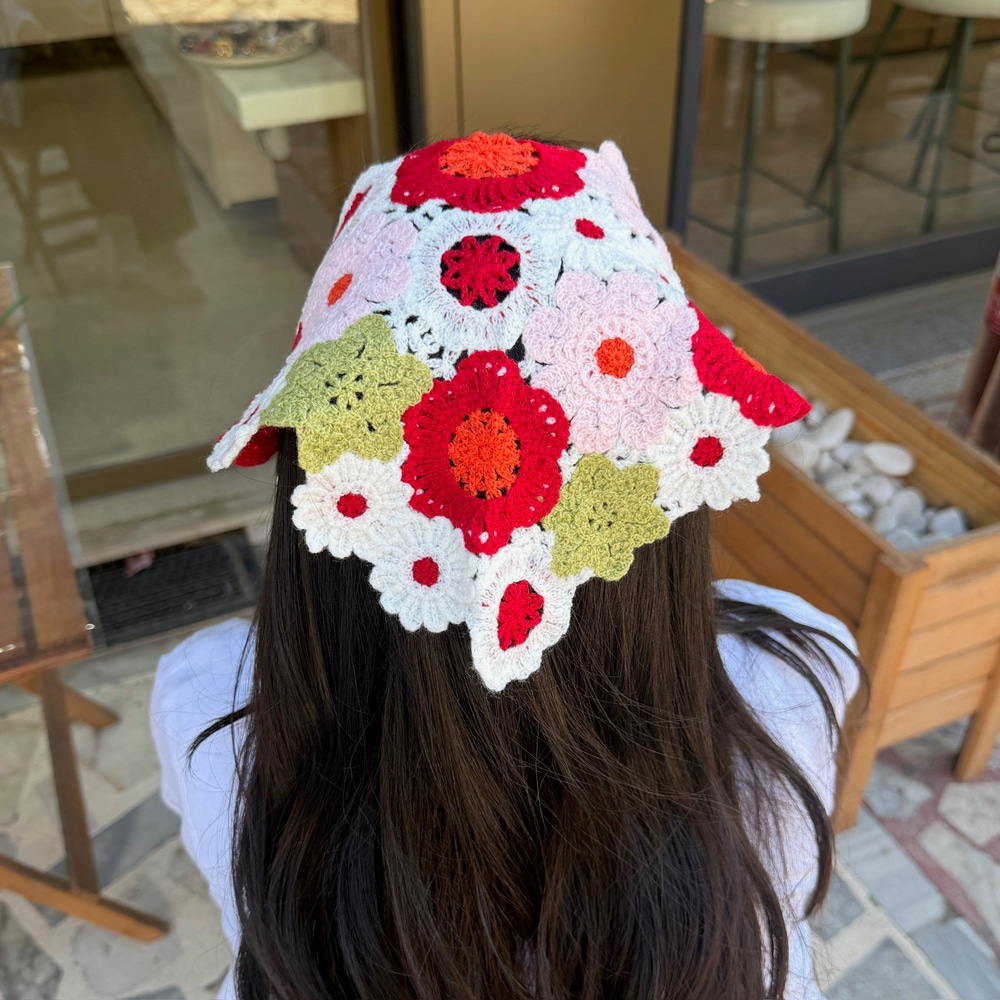 Çiçek Figür Örgü Bandana 