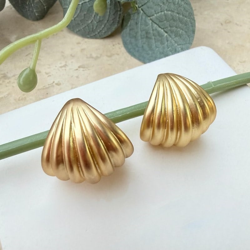 Mat Gold Midye Küpe