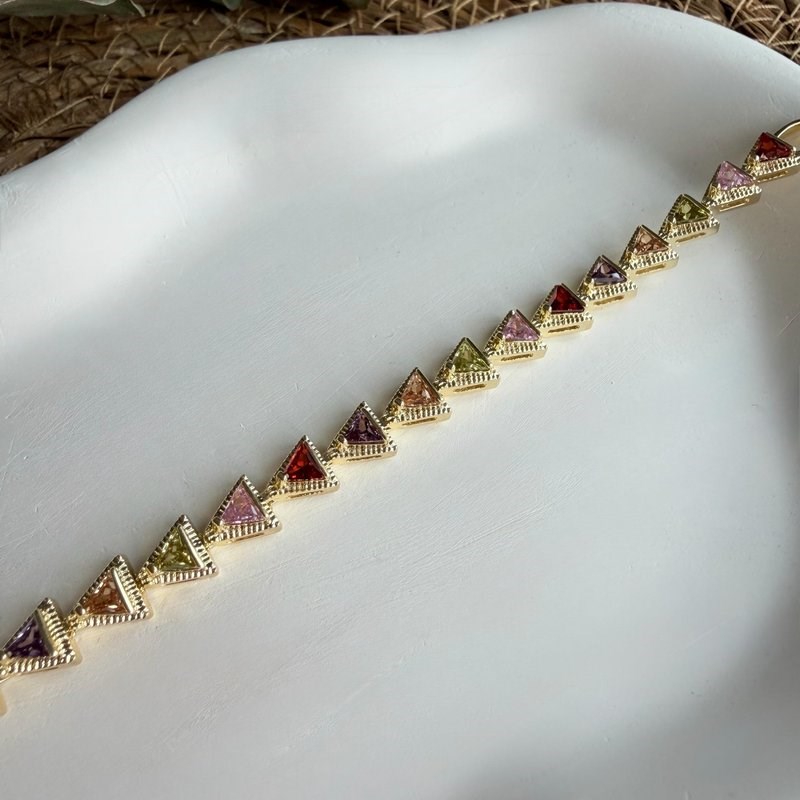 Renkli Üçgen Taşlı Tamtur Bileklik (17+2 cm)