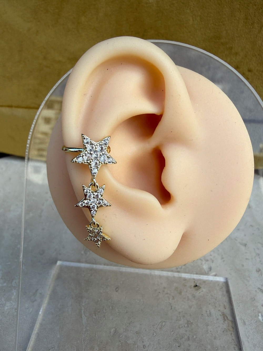 Üç Yıldız Sallantılı Earcuff