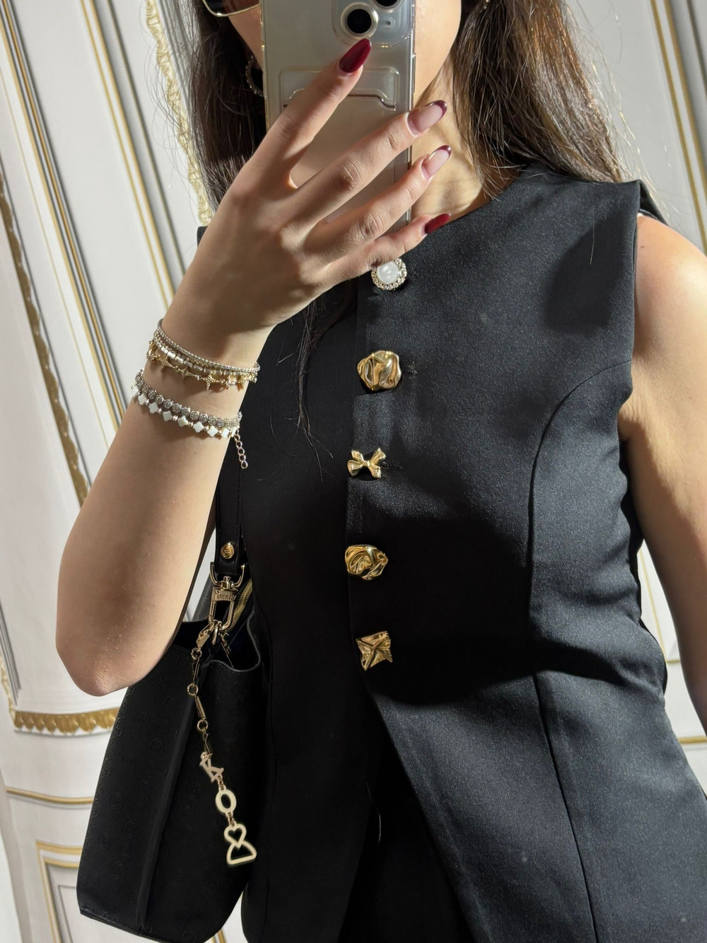 KADIN DÜĞME DEATLI SİYAH YELEK 