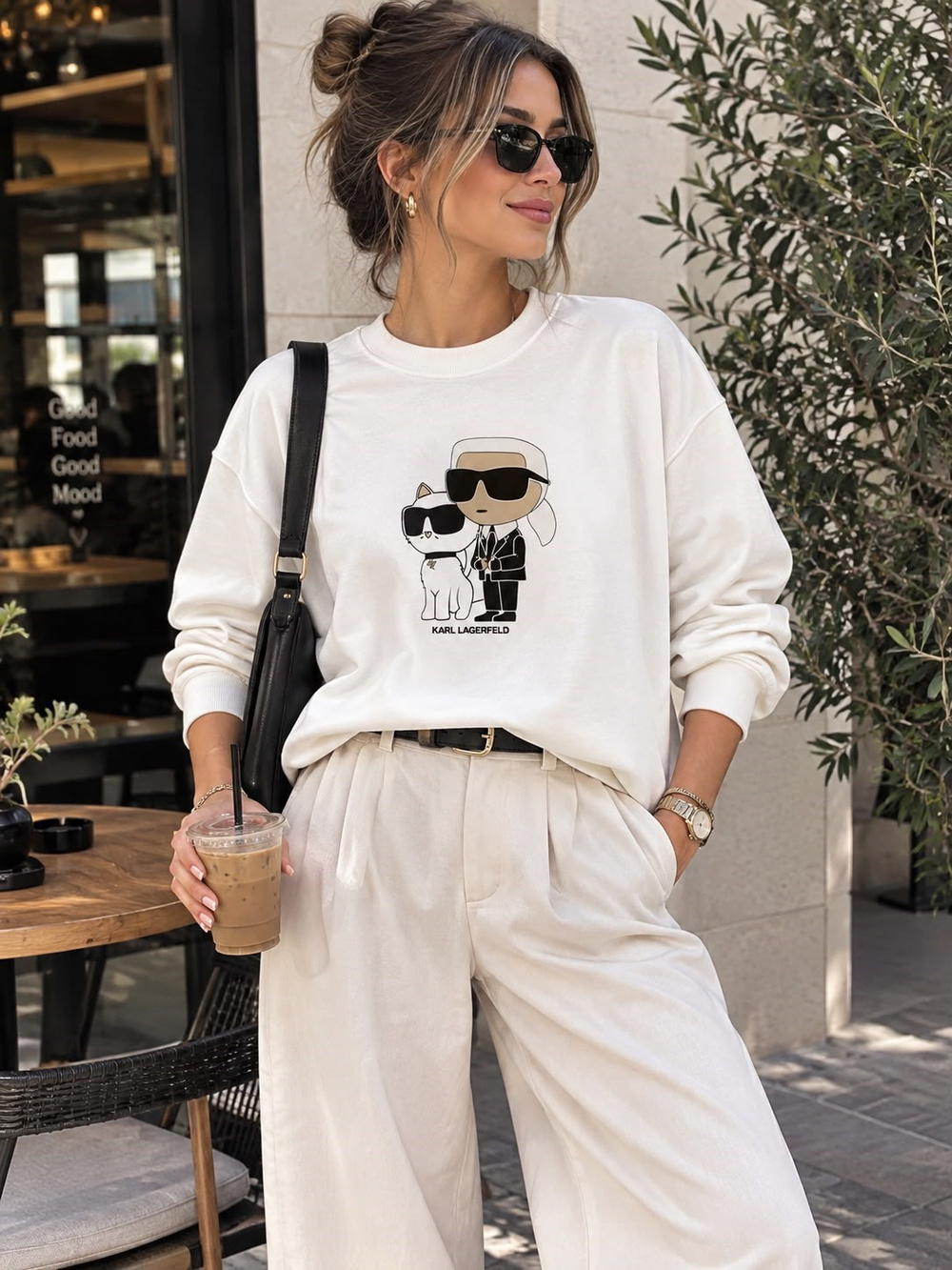 KADIN KARL KEDİ VE ADAM  BASKILI SİYAH SWEATSHIRT 