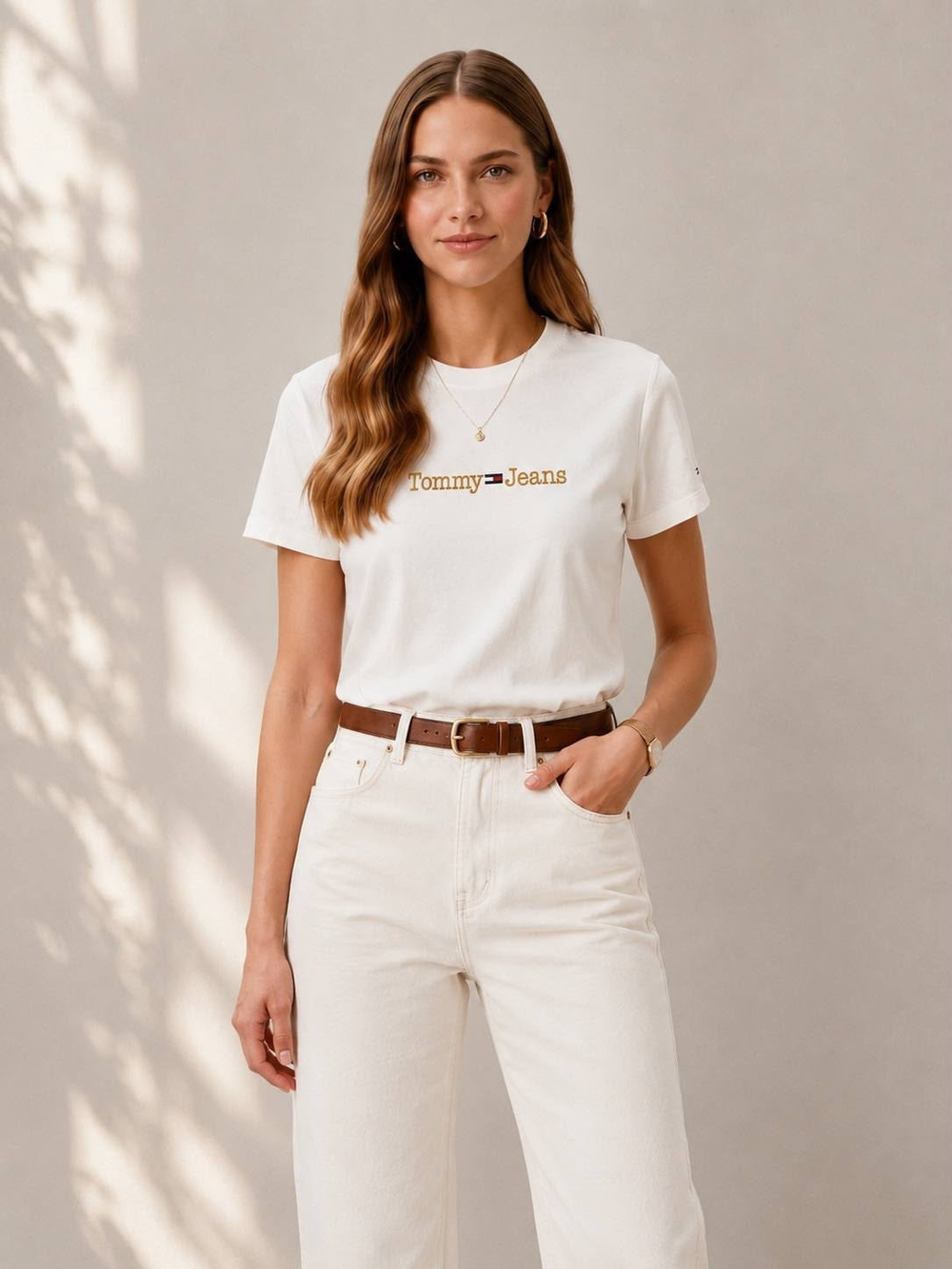 TH BEYAZ NAKIŞLI LOGO YUVARLAK YAKA KADIN TSHIRT 