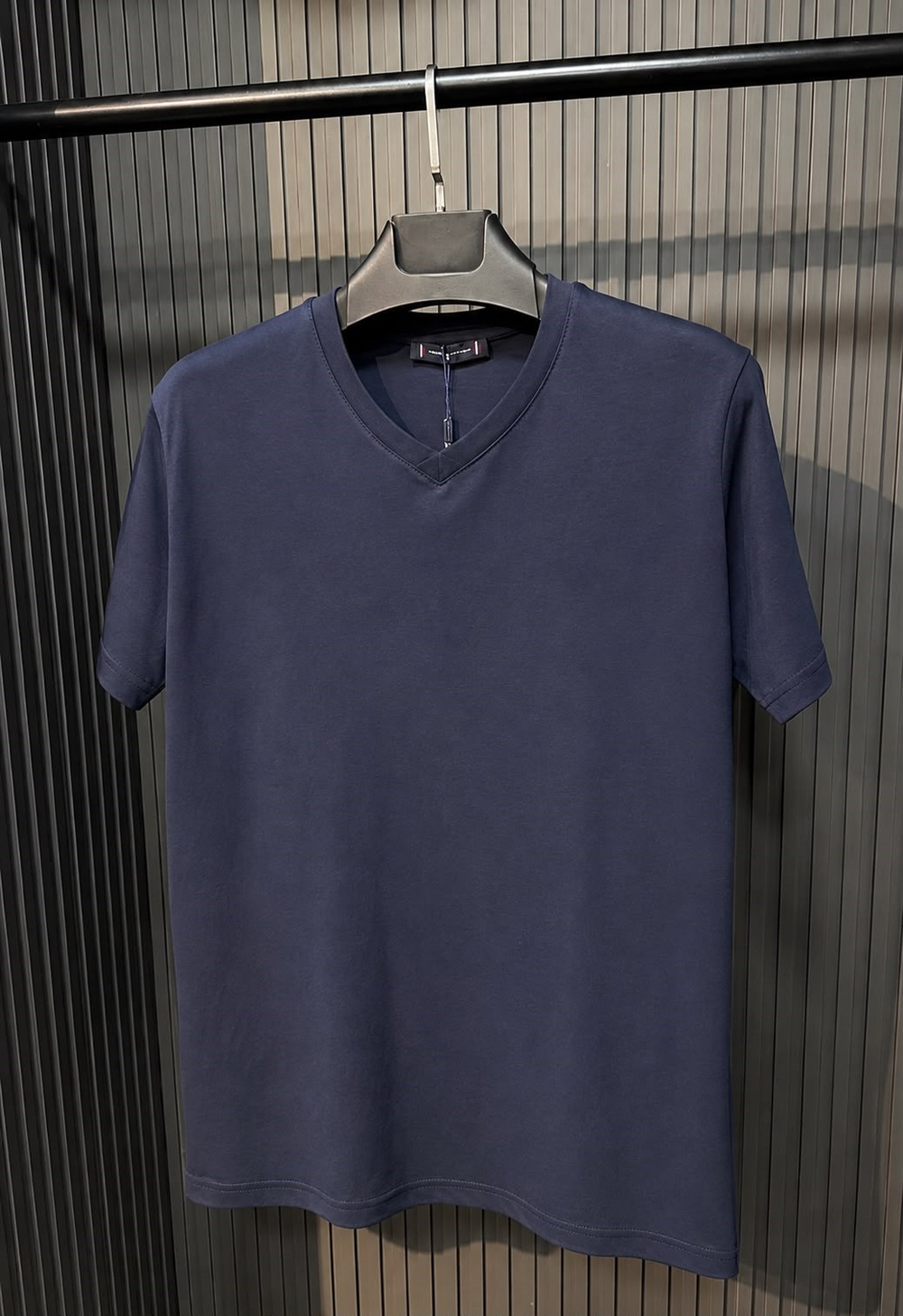 TH V YAKA LACİVERT ERKEK TSHIRT