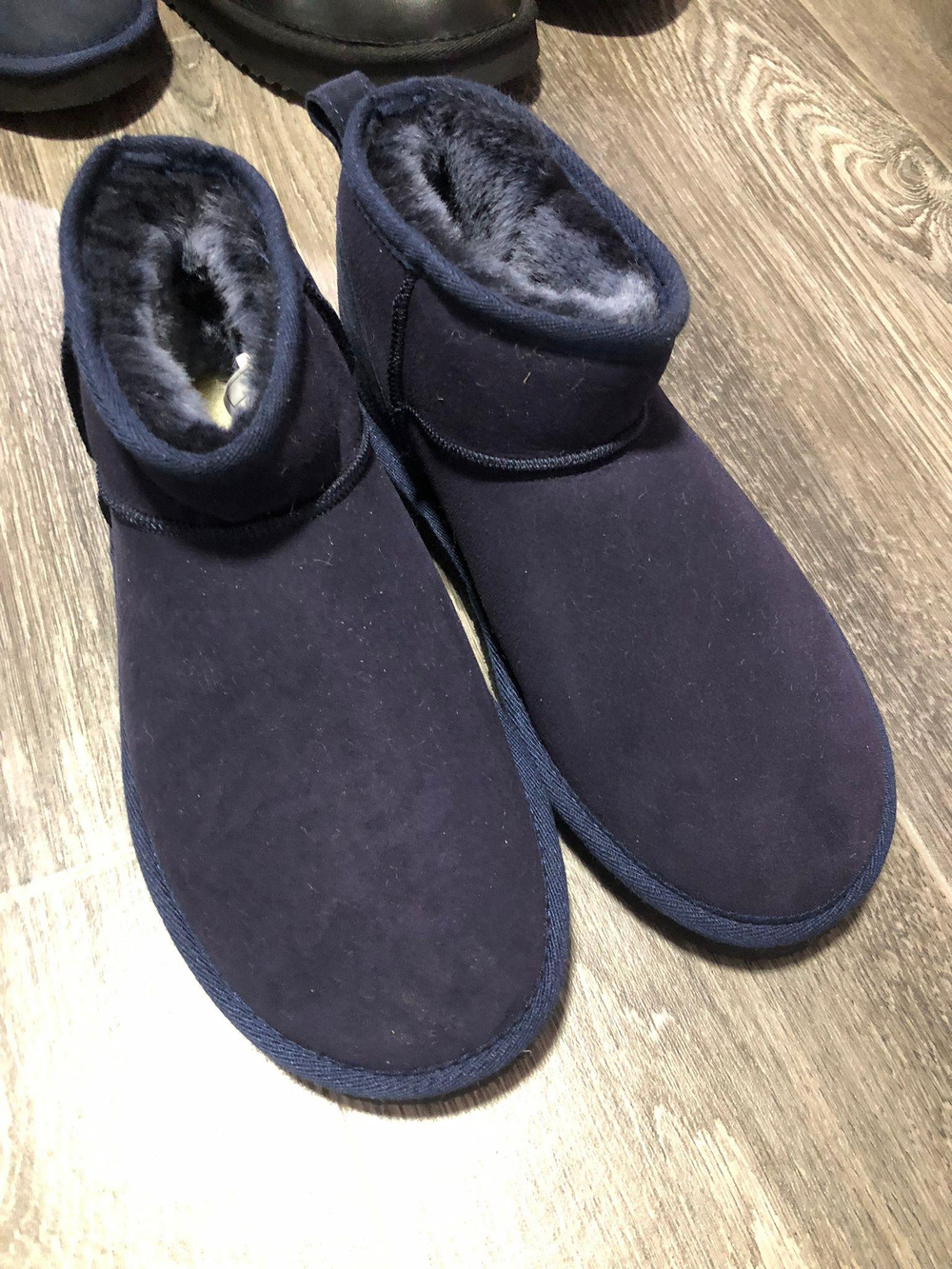 UGG KADIN BOT