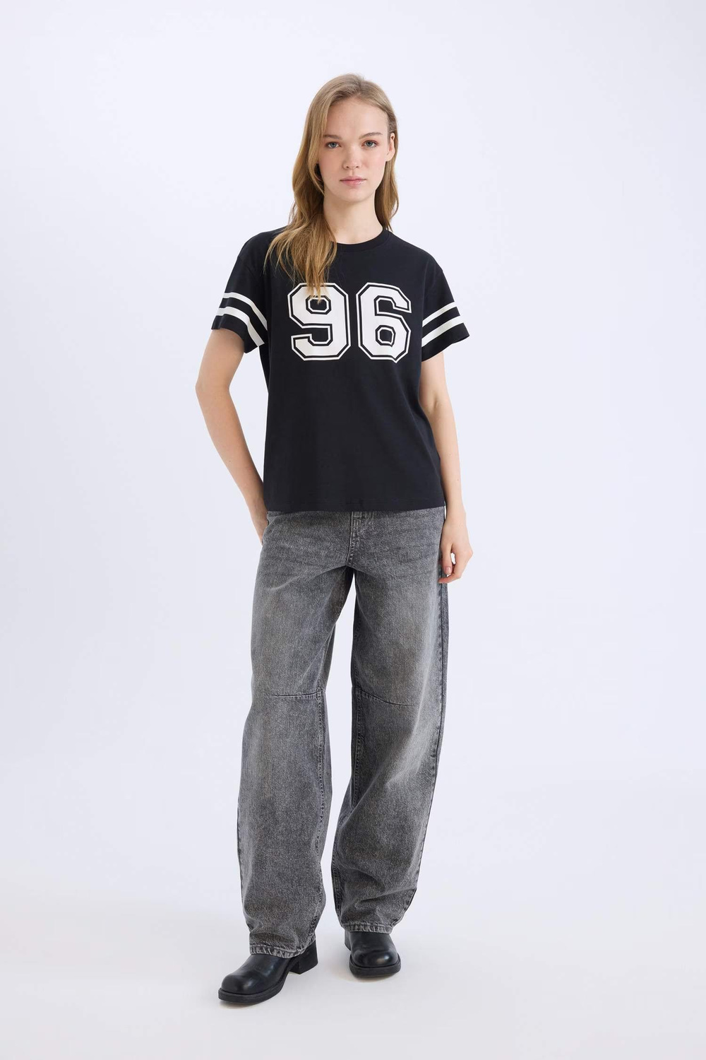 Defacto Kadın Kısa Kol T-shirt D9600AX/BK81