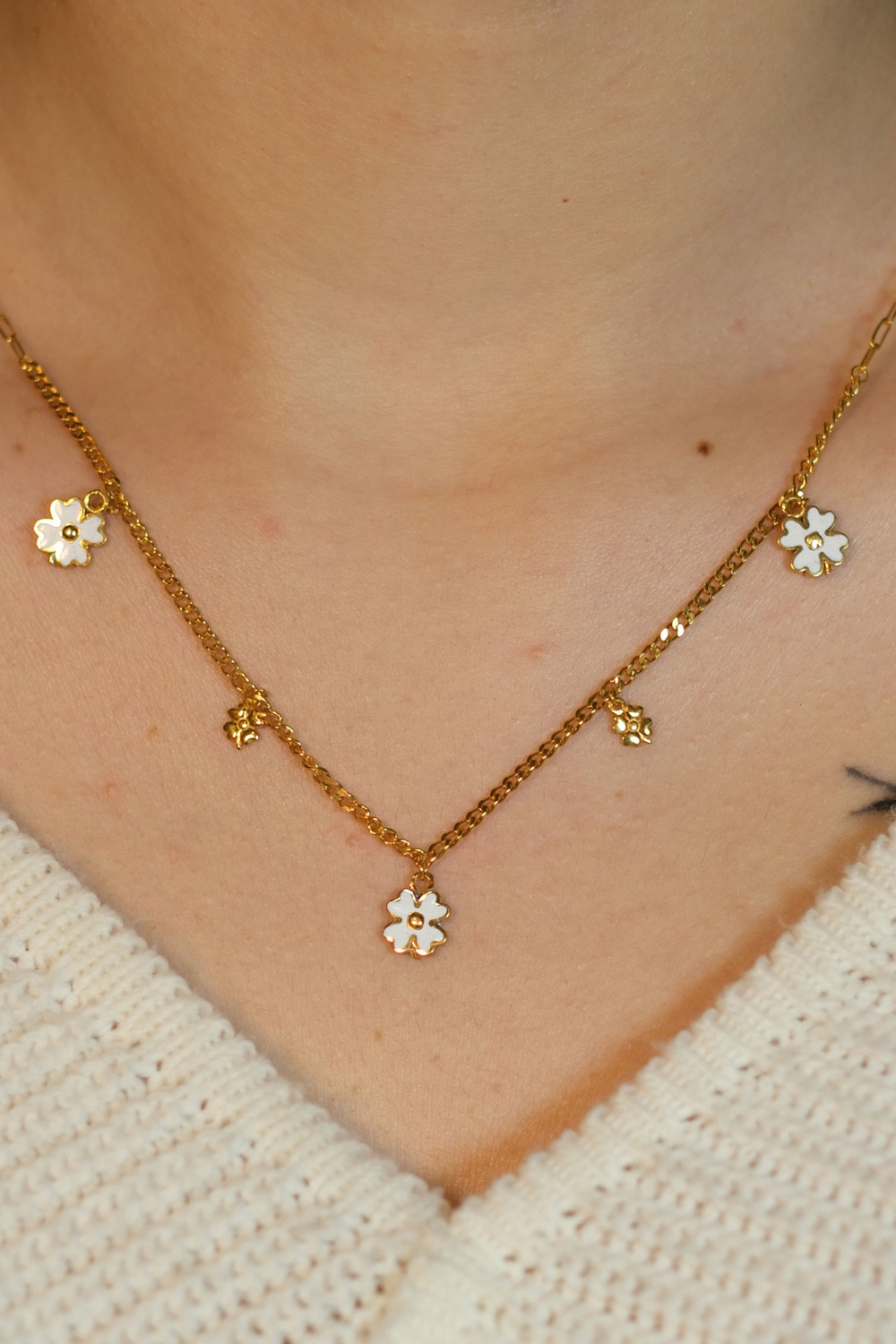 BEYAZ YONCA KOLYE 22 AYAR A074923