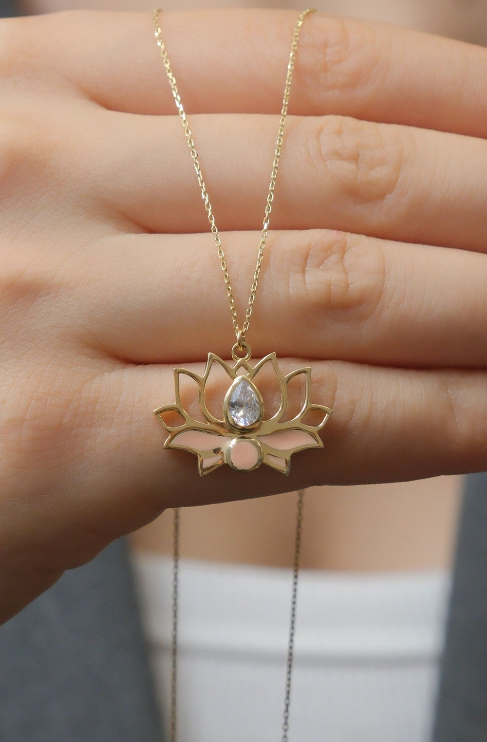 TAŞLI LOTUS CİÇEĞİ KOLYE 14 AYAR 