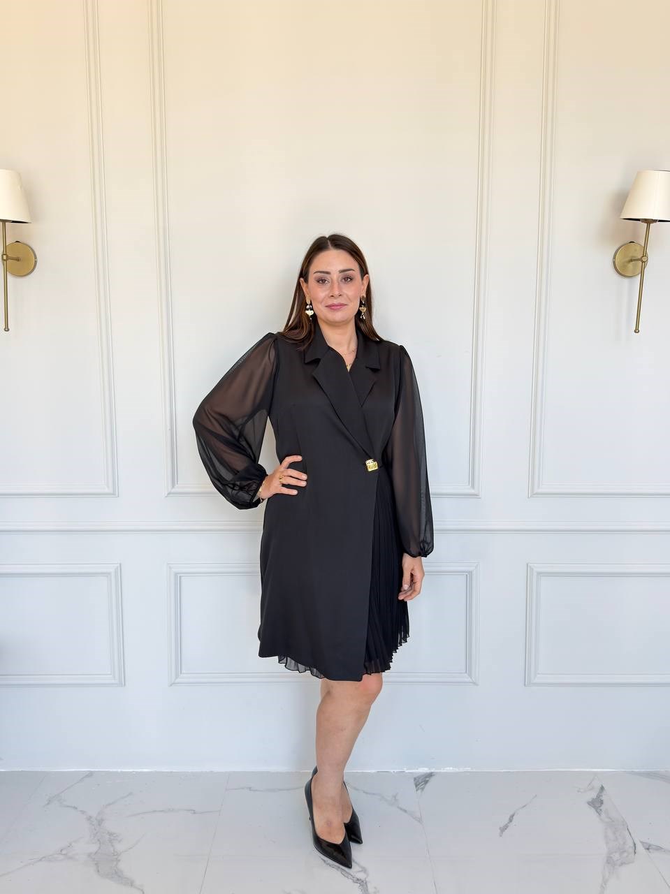 Kruvaze Yaka Double Pilise Detaylı Elbise
