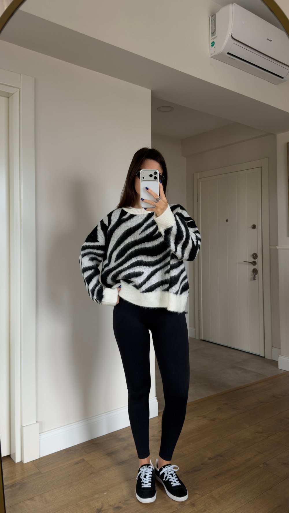 ZEBRA DESEN KAZAK