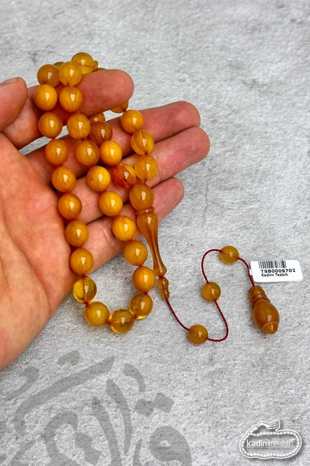 Hareli Dik Damarlı Usta İşçilikli Sıkma Kehribar