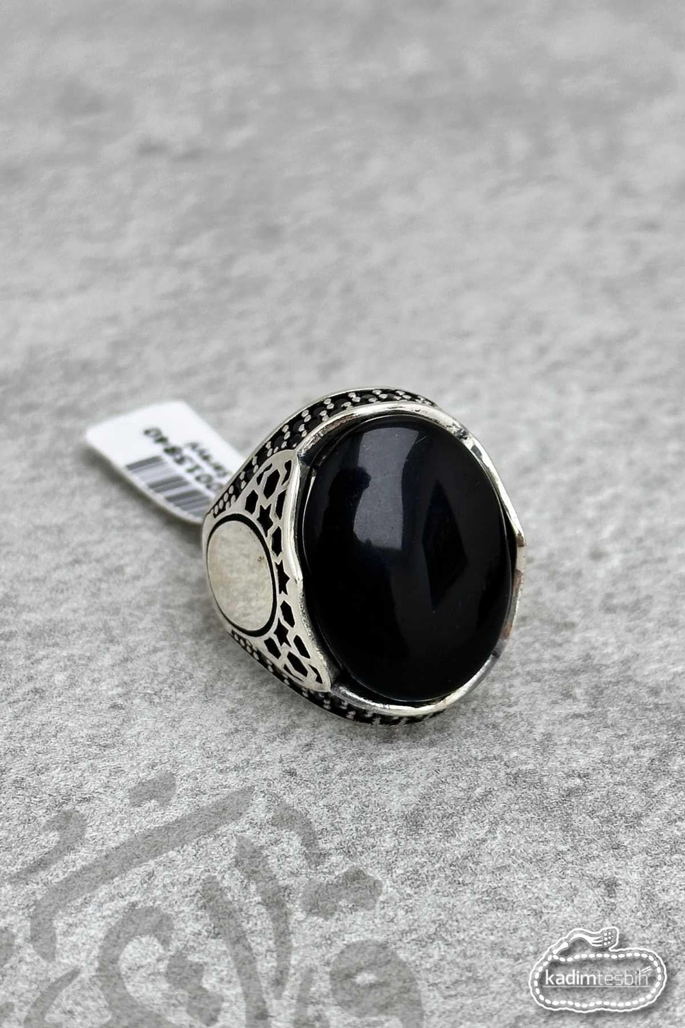 Oval İşlemeli Onix Taşlı 925 Ayar Gümüş Erkek Yüzük