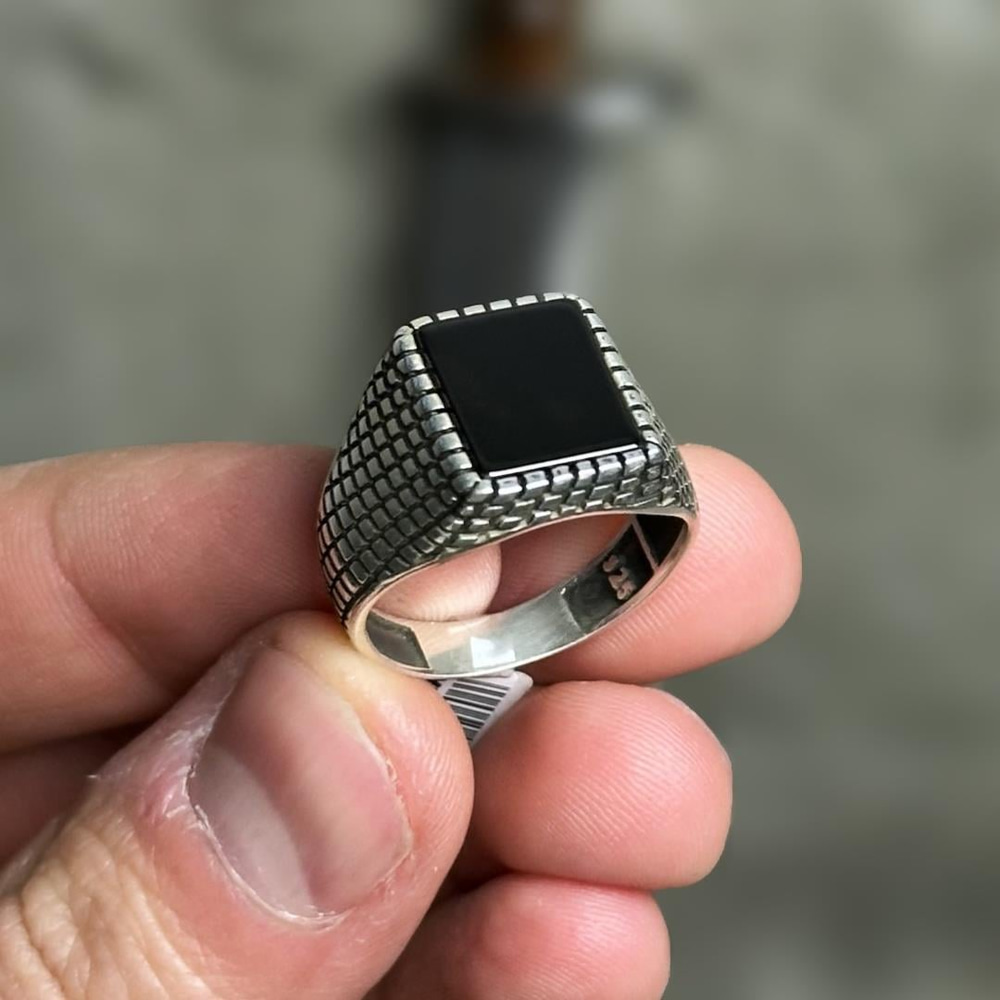 Siyah Onix Taşlı Kare Model 925 Ayar Gümüş Erkek Yüzük