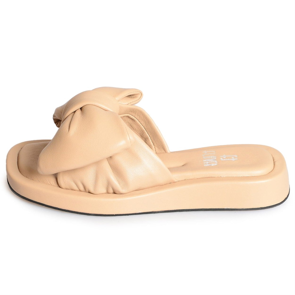  NUDE METIS