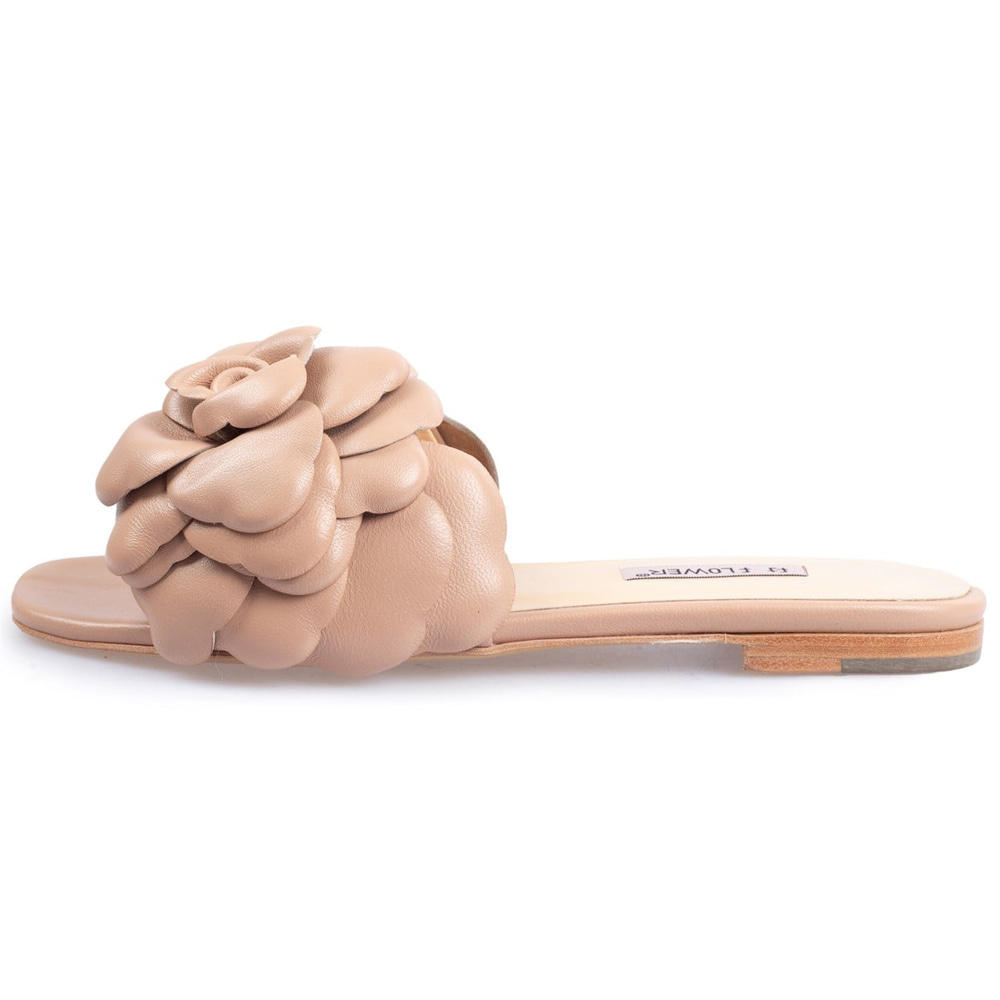  NUDE METIS