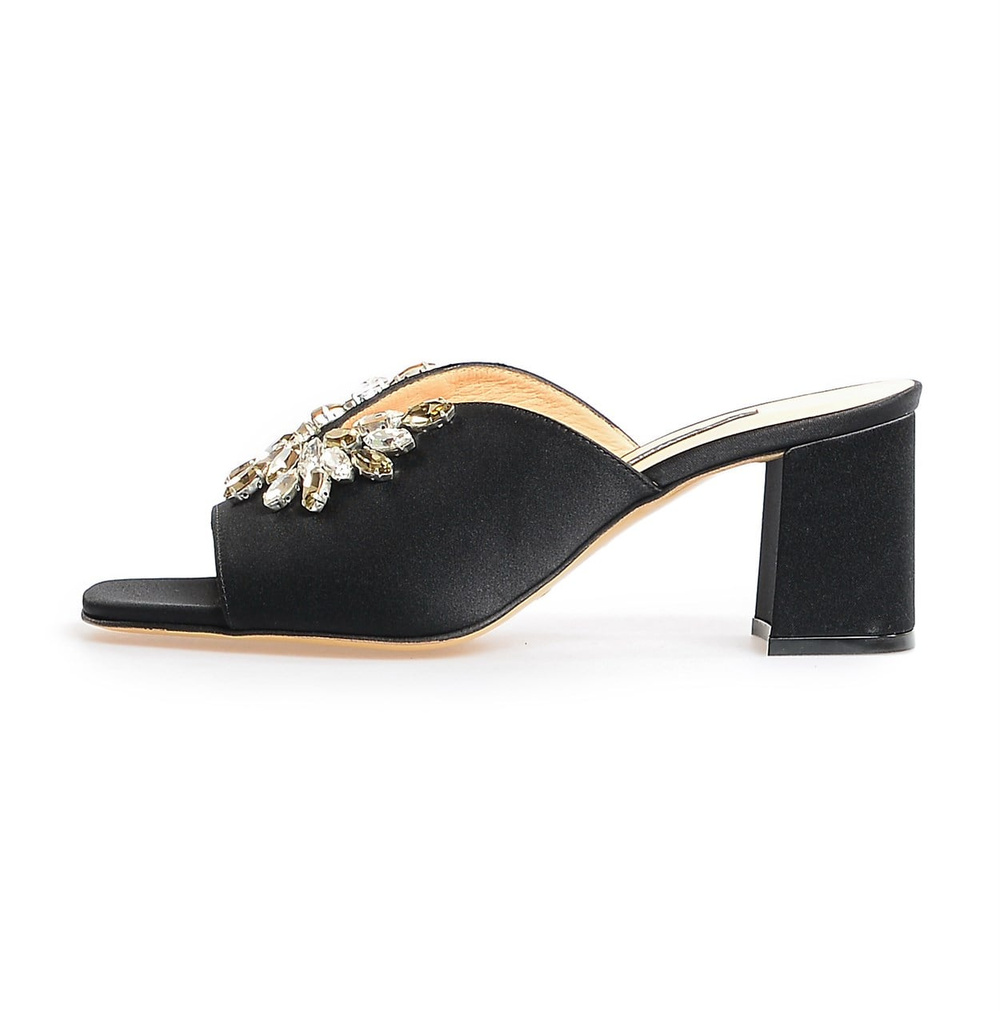  SIYAH SATEN
