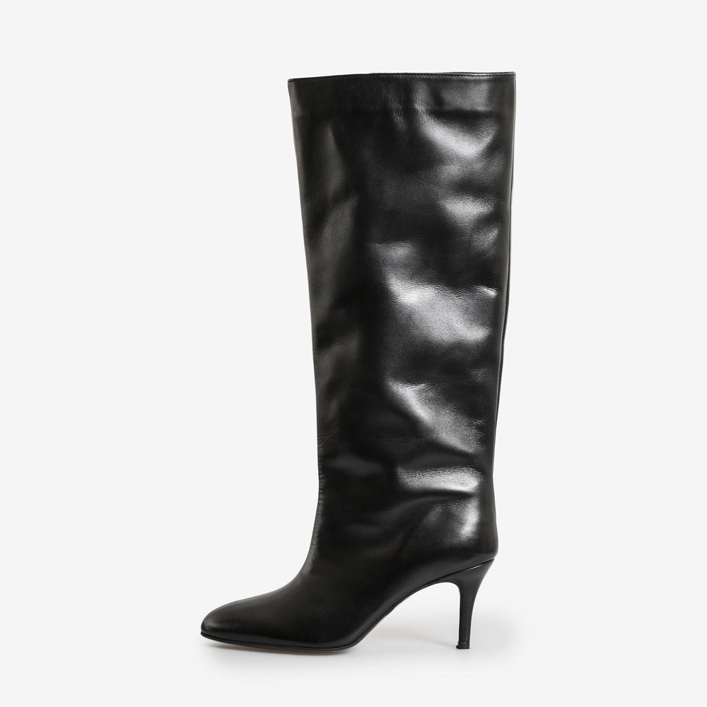 Siyah Deri Topuklu Düz Kadın Çizme