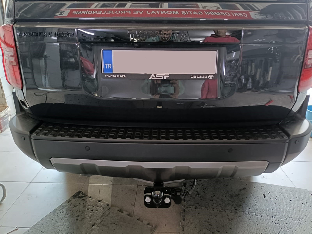 TOYOTA Landcruiser Çeki Demiri 2024- J250