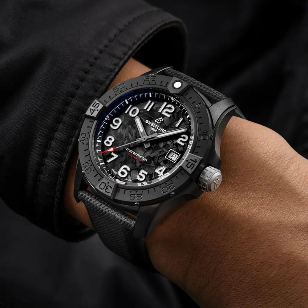 Breitling AVENGER AUTOMATIC 42 NIGHT MISSION