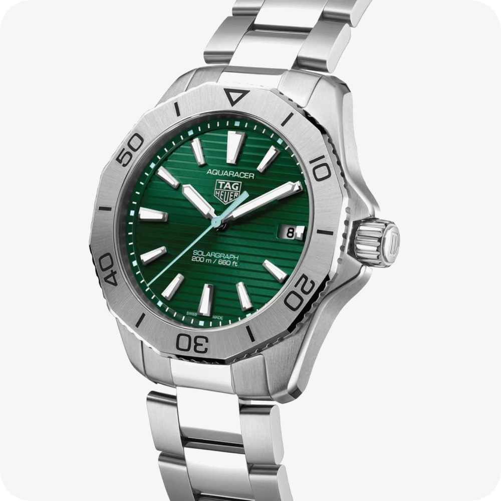 TAG Heuer Aquaracer Professional 200 Solargraph