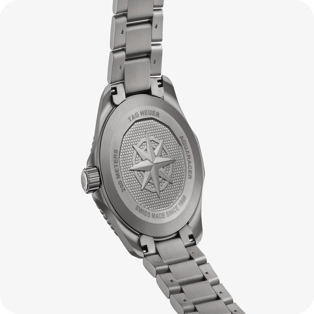 TAG Heuer Aquaracer PROFESSIONAL 200 SOLARGRAPH