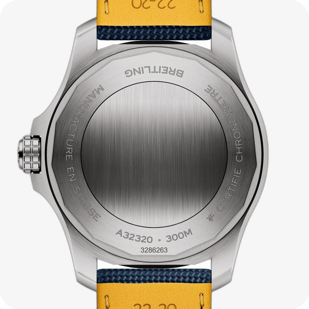 Breitling AVENGER AUTOMATIC GMT 44