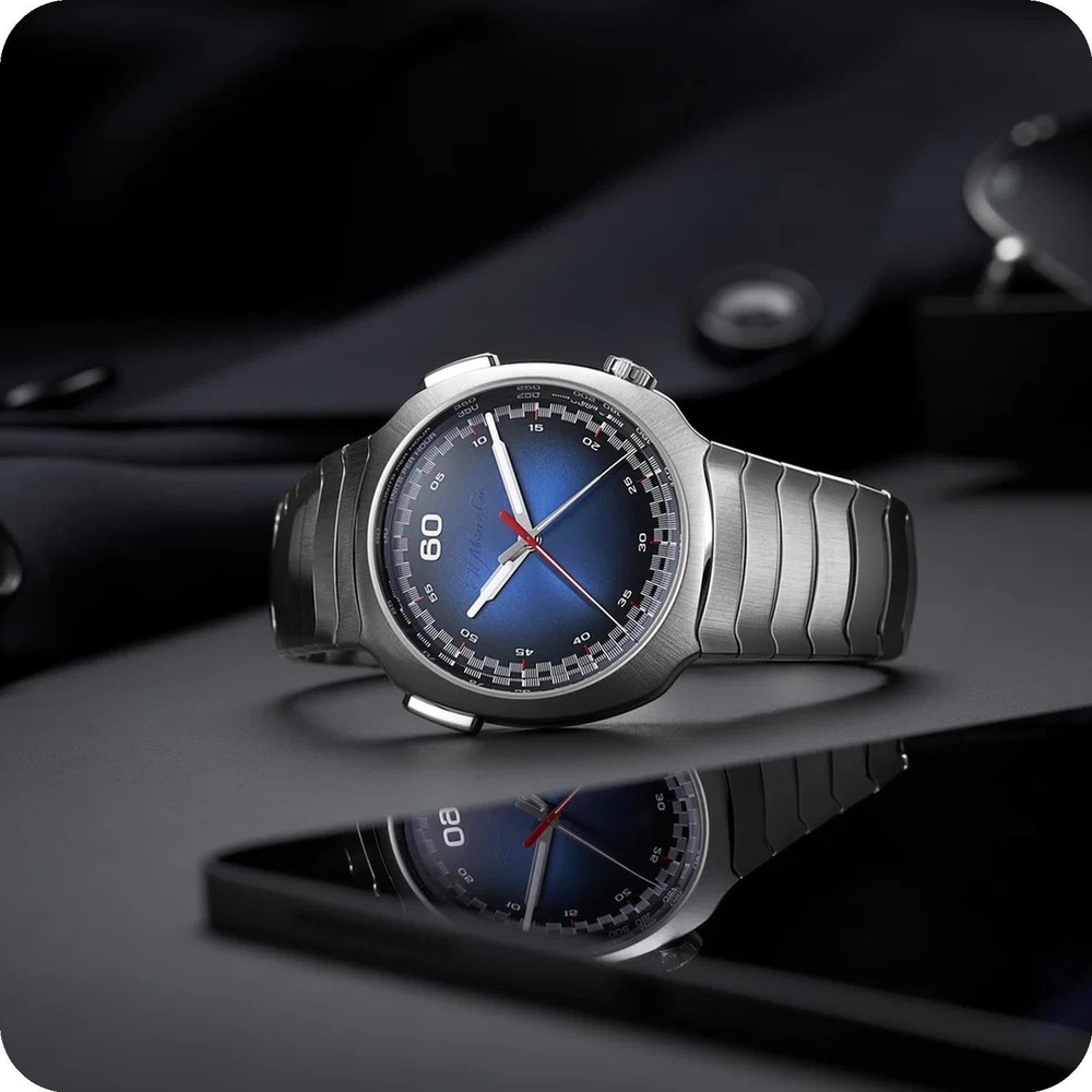 H. Moser & Cie Streamliner Flyback Chronograph Funky Blue Fumé