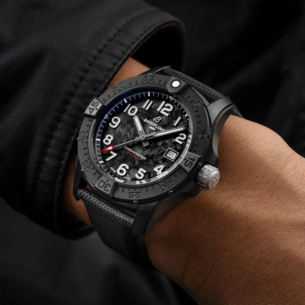 Breitling AVENGER AUTOMATIC 42 NIGHT MISSION
