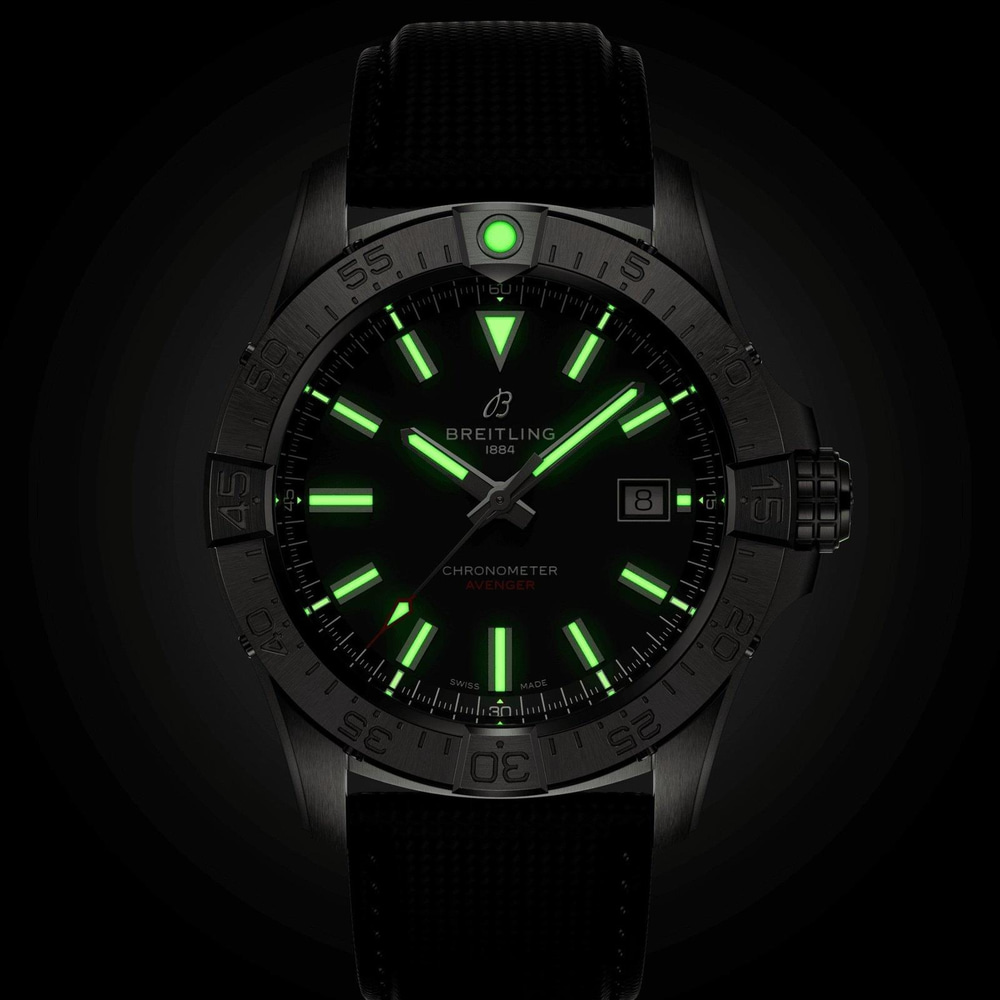 Breitling AVENGER AUTOMATIC 42