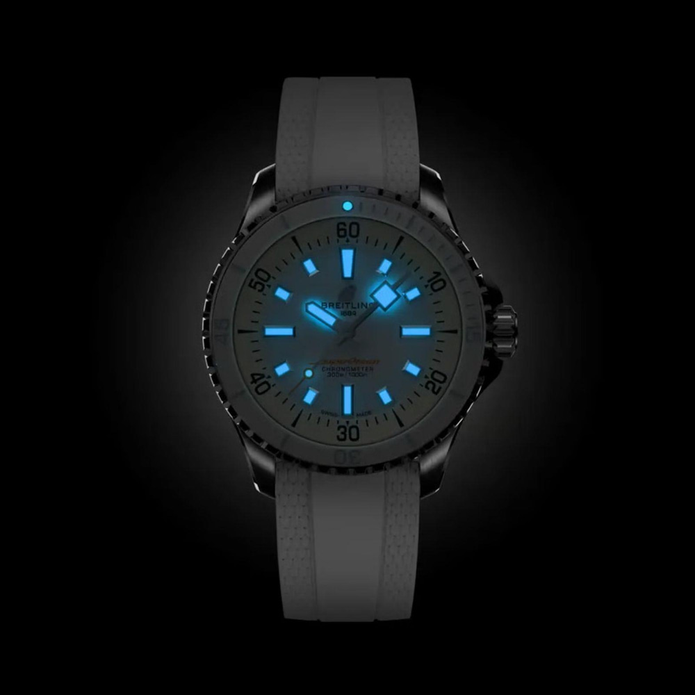 Breitling SUPEROCEAN SUPEROCEAN AUTOMATIC 36