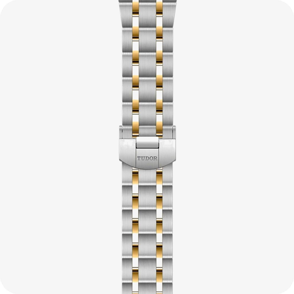 Tudor Royal 