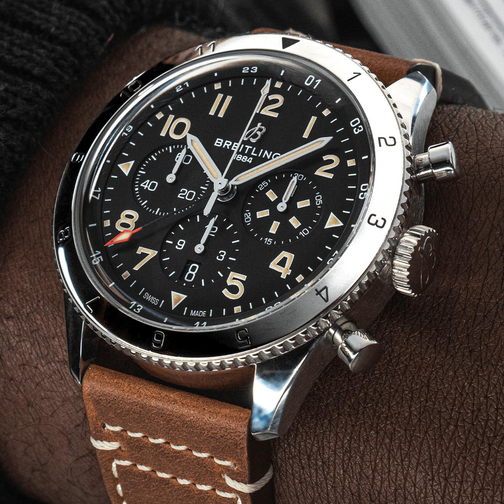 Breitling CLASSIC AVI SUPER B04 CHRONOGRAPH GMT 46 P-51 Mustang