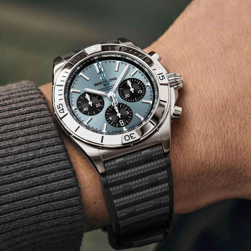 Breitling CHRONOMAT B01 42