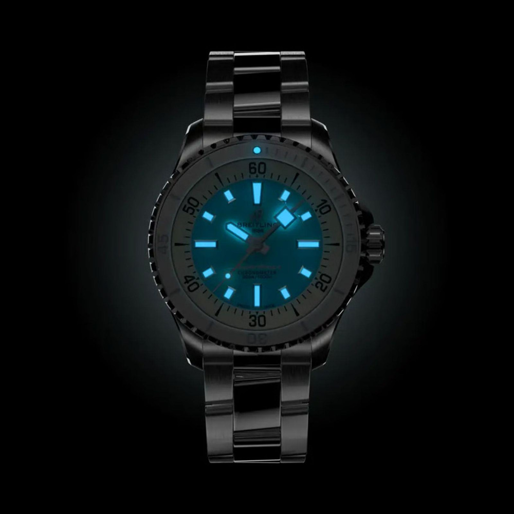 Breitling SUPEROCEAN SUPEROCEAN AUTOMATIC 36