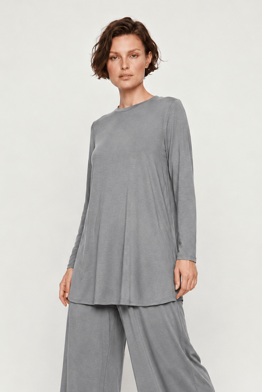 RAYON YUVARLAK YAKA BASIC UZUN BLUZ