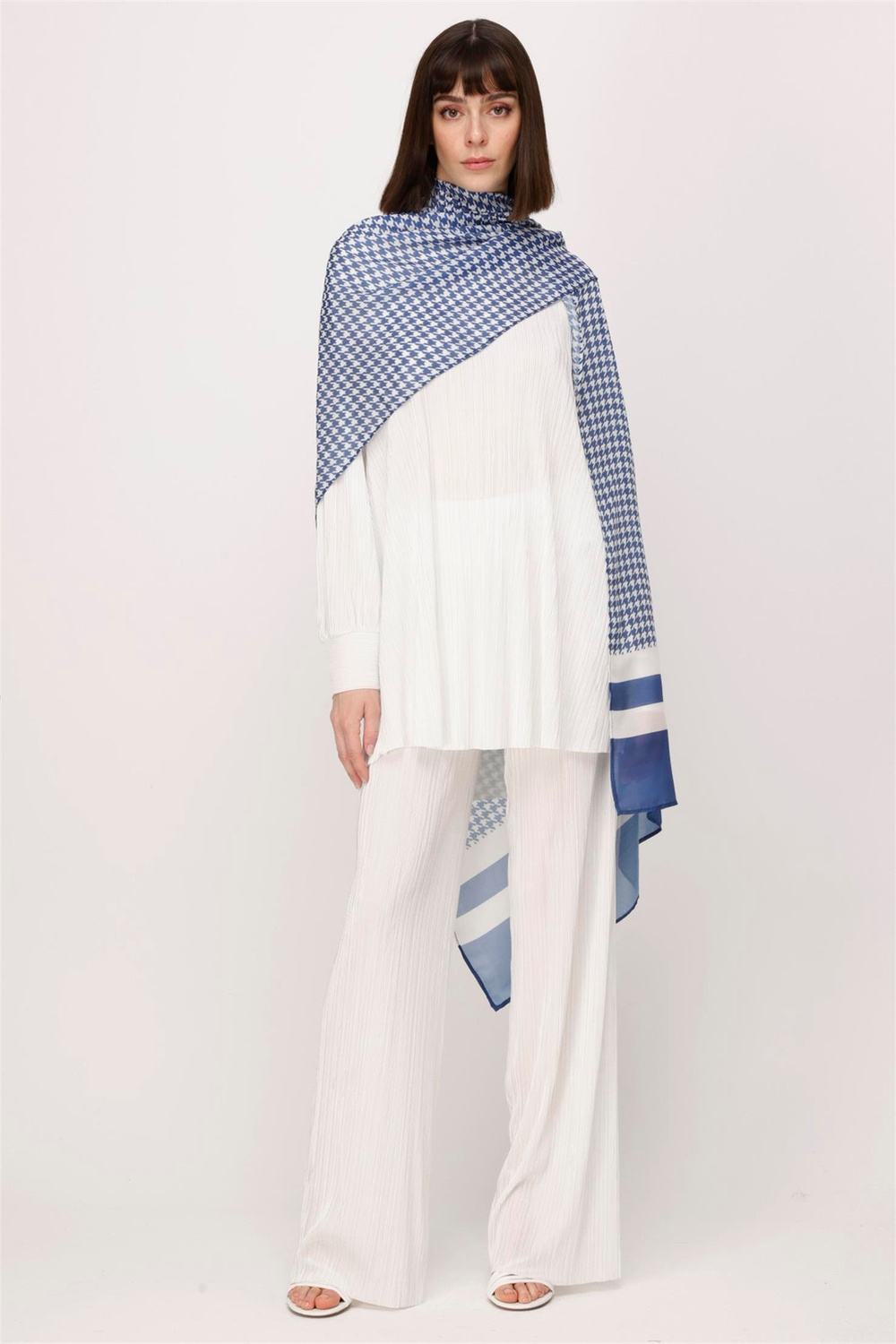 DÜZ KOTON KAZ AYAGI DESEN ŞAL