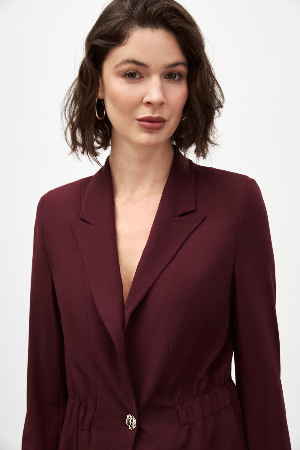 2069-0229 SUIT (P)