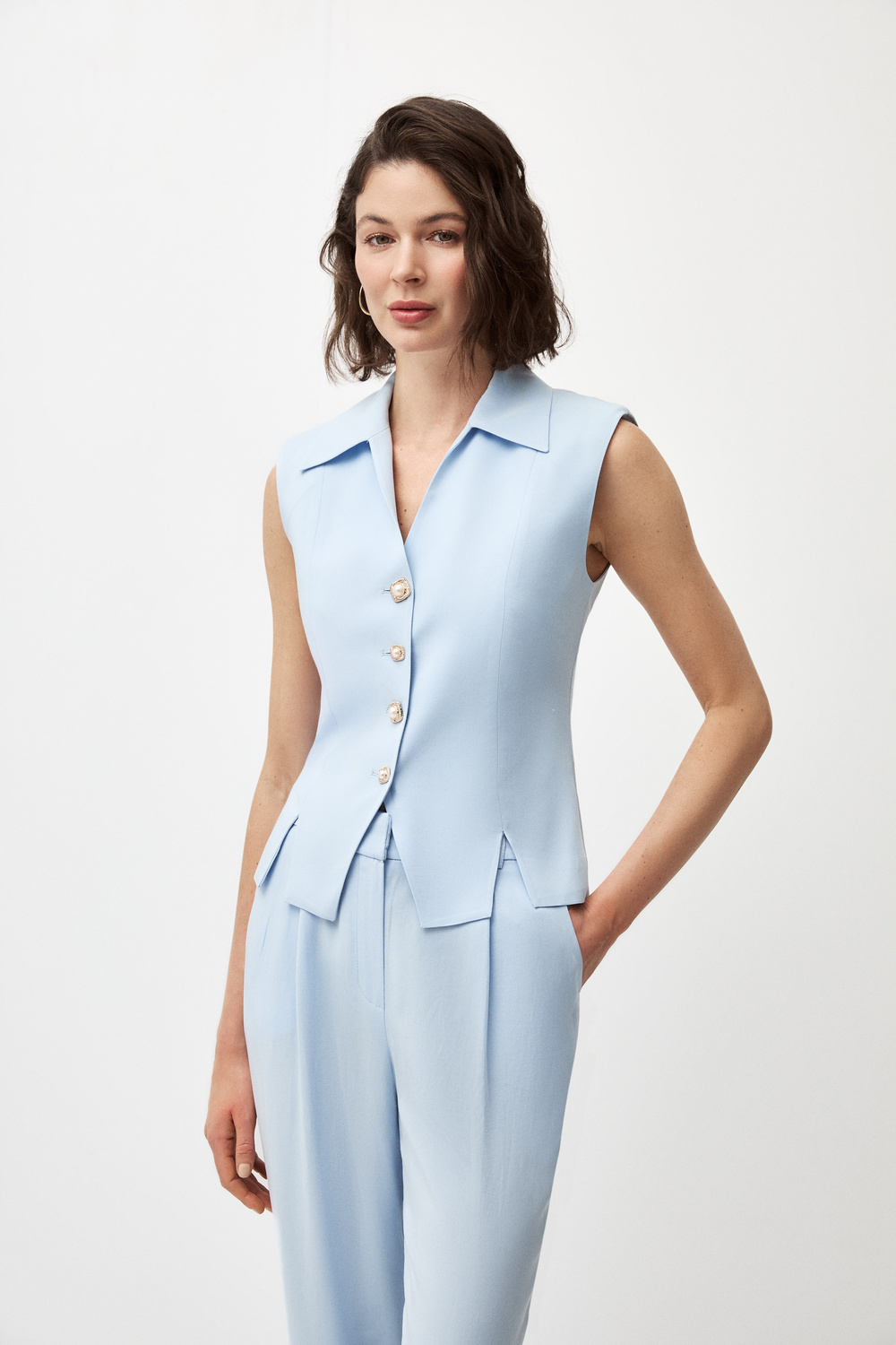 2112-0255 SUIT (P)