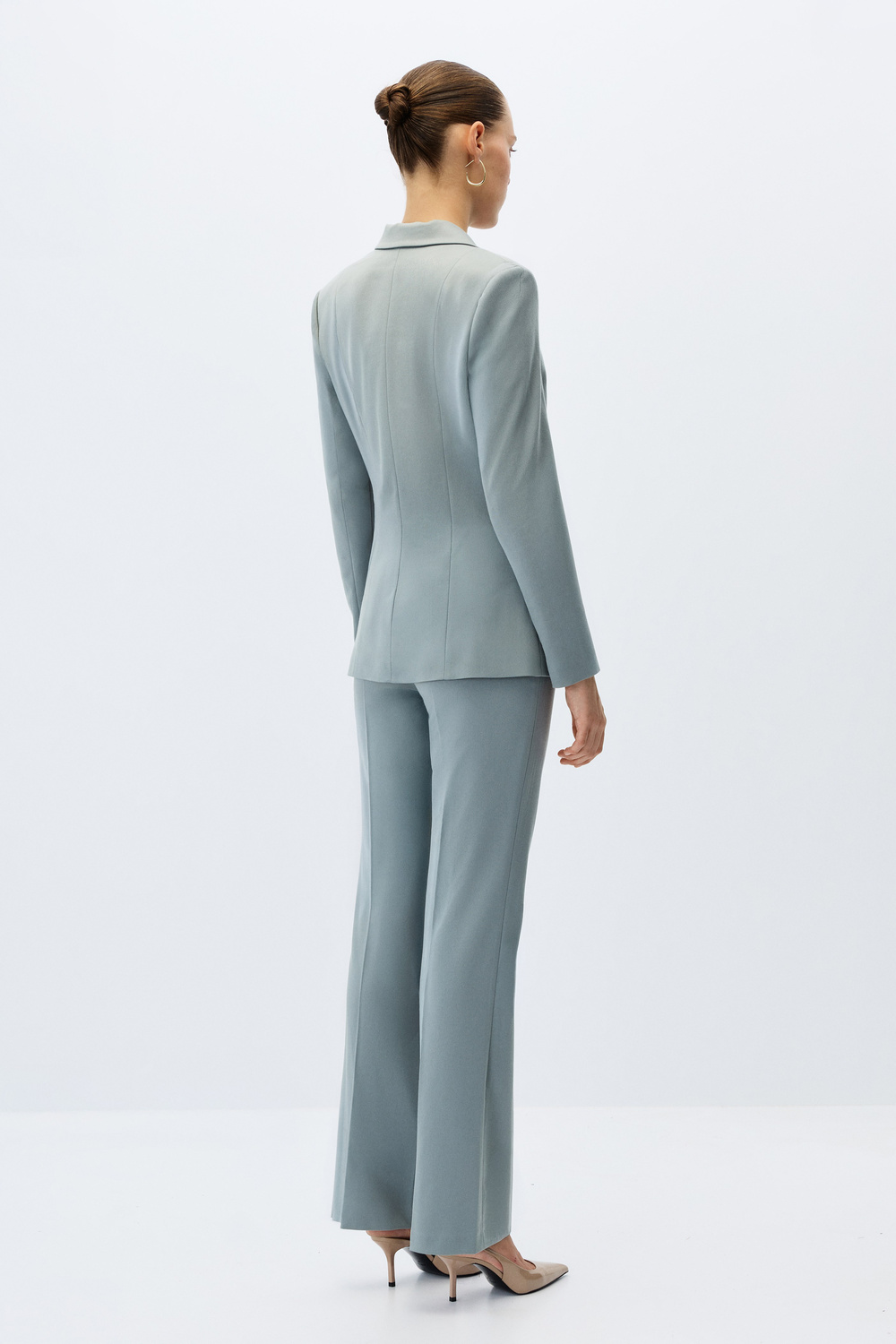 2123-0306 SUIT (P)