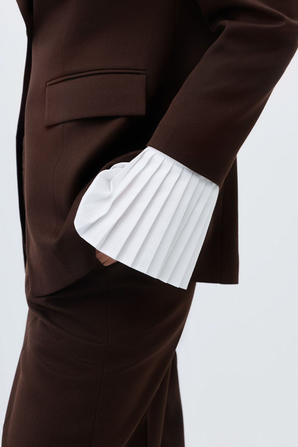 Manşet detaylı blazer takım
